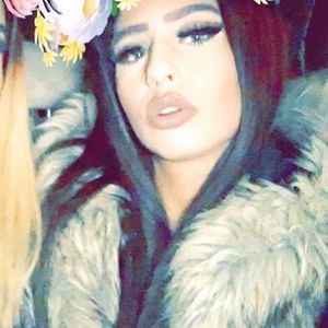 Meet your Posher, Roxanne